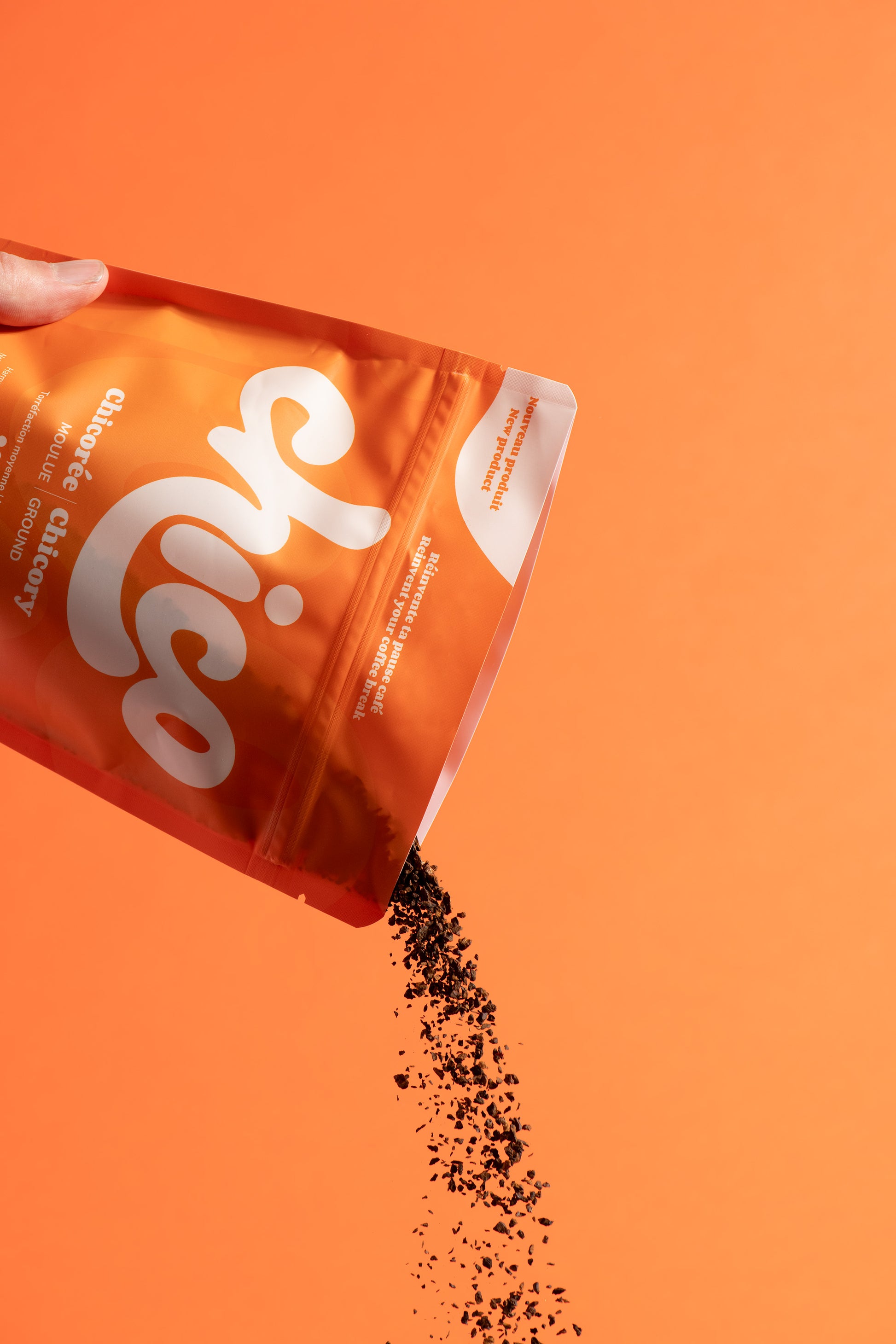 Sac de chicorée moulue Chico de torréfaction moyenne qui verse des grains