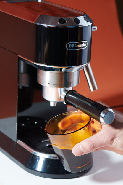 Tasse de chicorée a la machine espresso